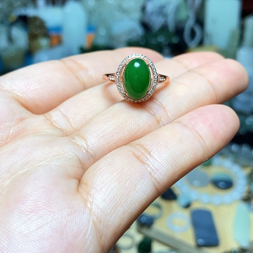 【闪购商品】未镶嵌戒指和田玉安**姥
