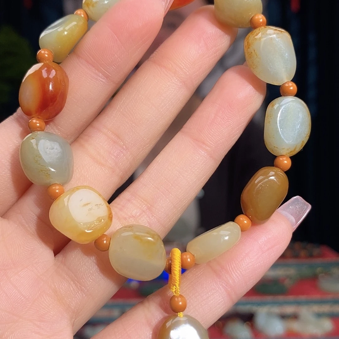 和田玉颈饰未镶嵌