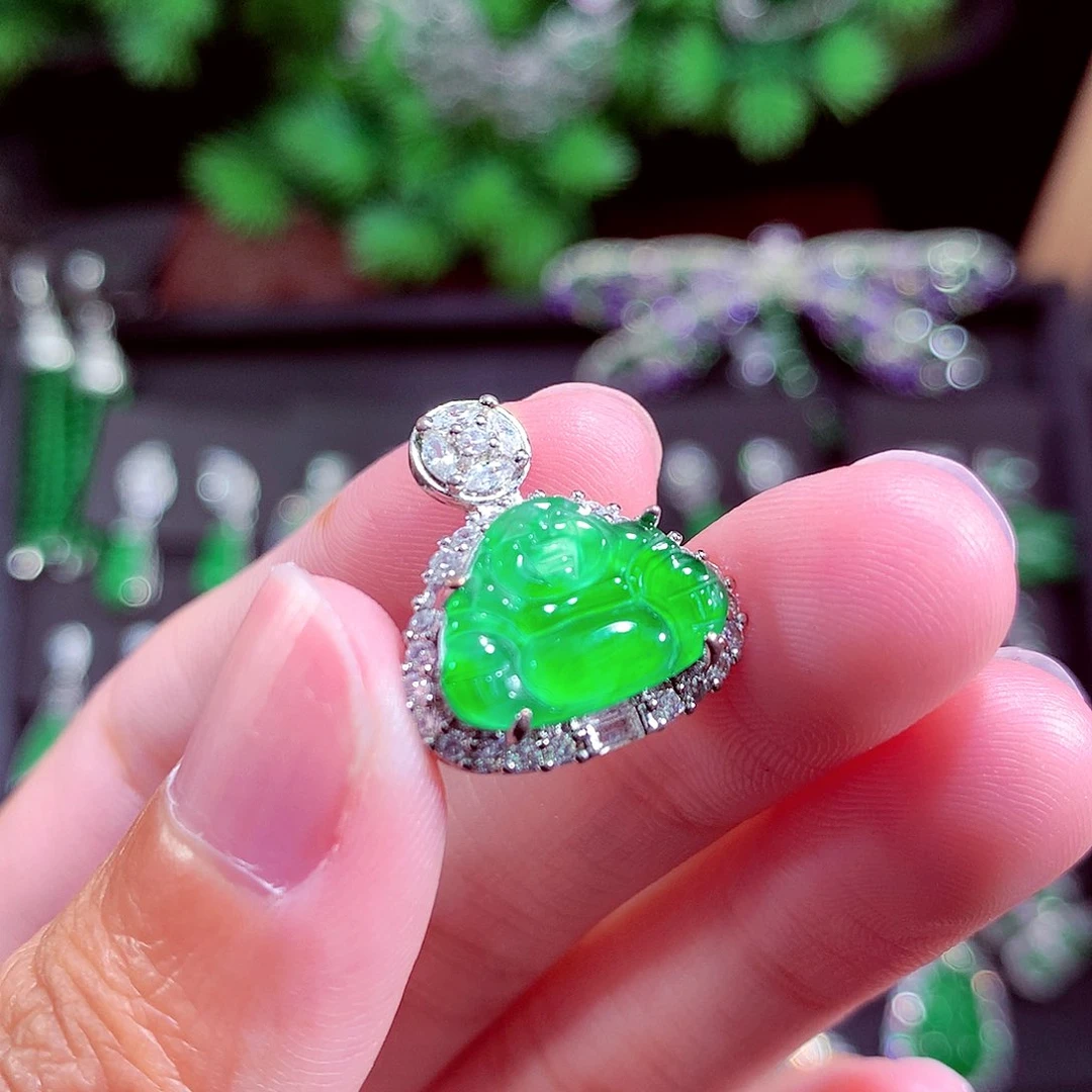 颈饰未镶嵌翡翠天然