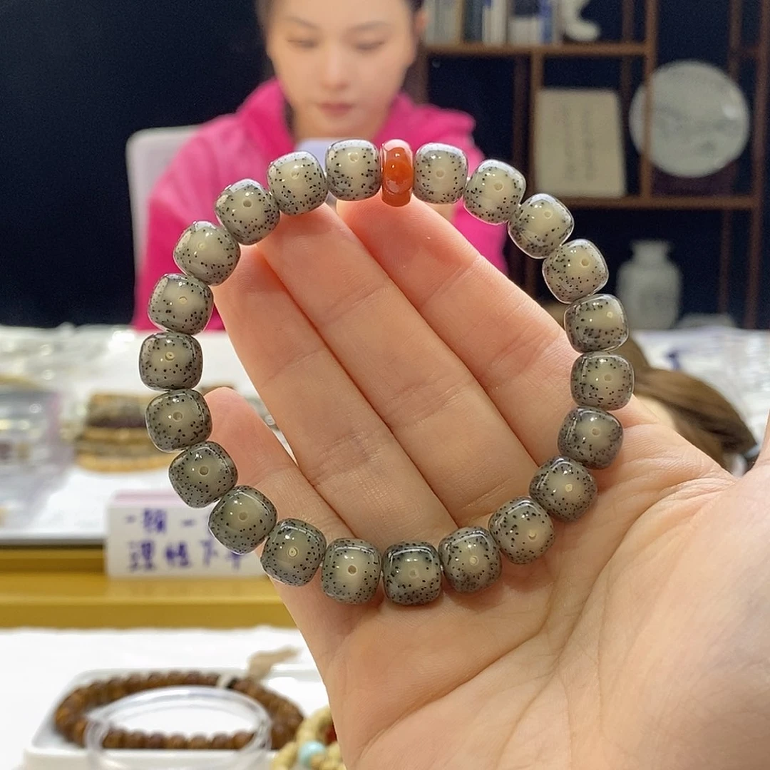 星月菩提手串文*南乔甄选