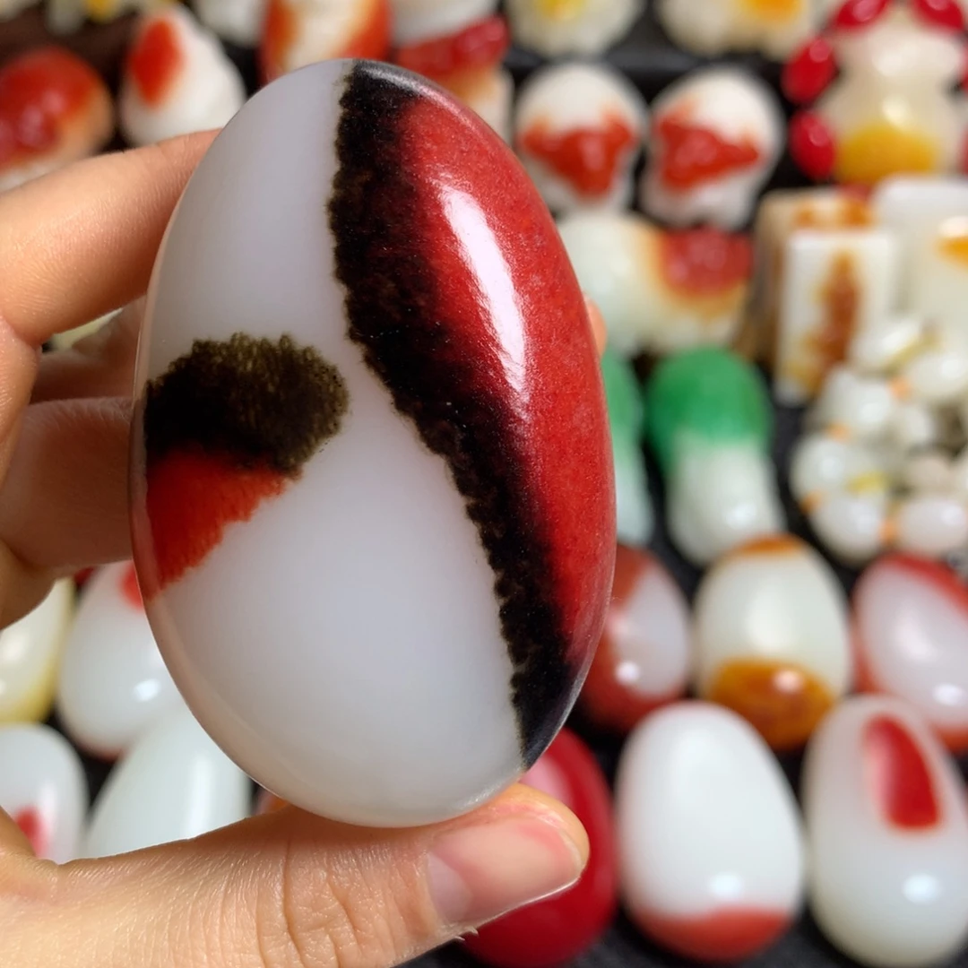 新疆戈壁石五彩石