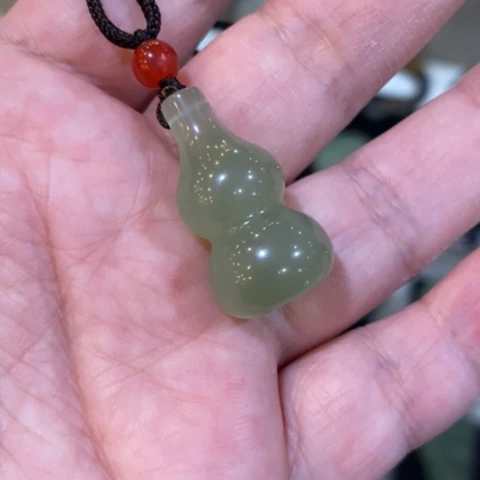 蛇纹石玉未镶嵌手把或挂件