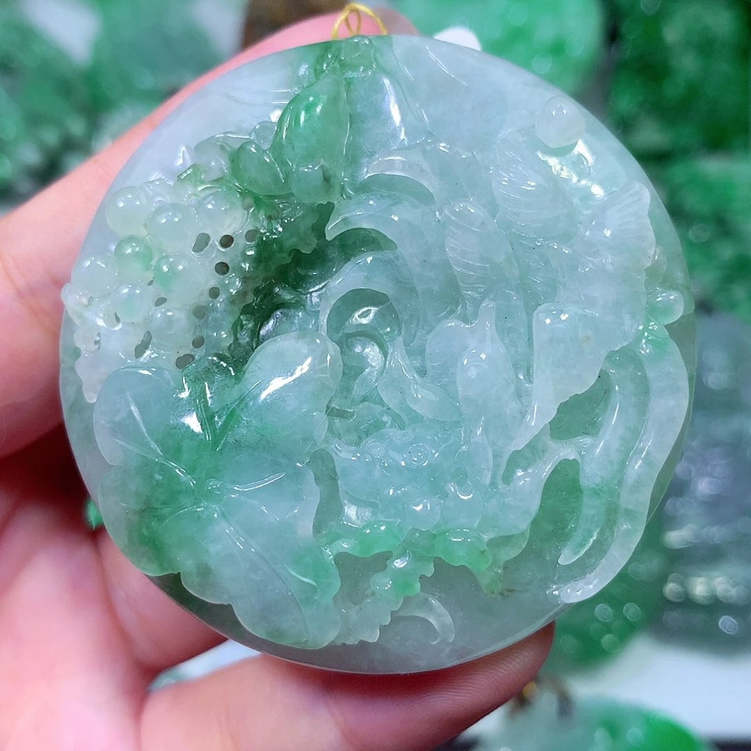 吊坠(不含链)未镶嵌翡翠