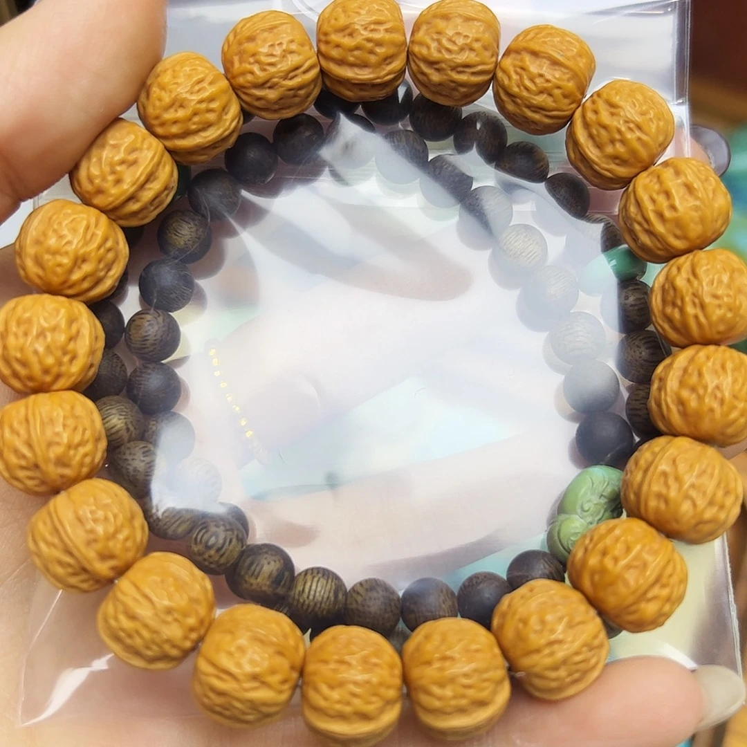 煜***贝吊坠猴头核桃猴头核桃