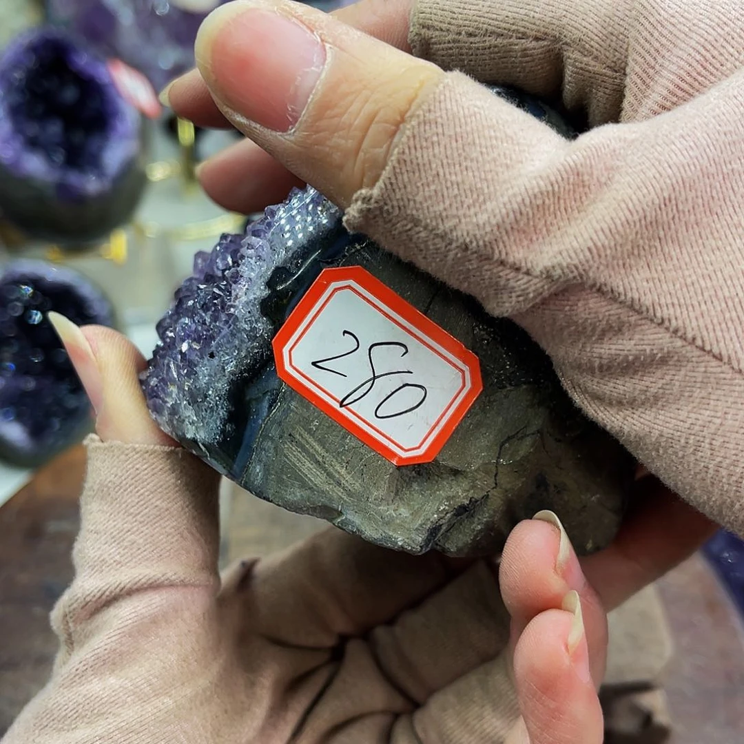 水晶随形摆件未镶嵌