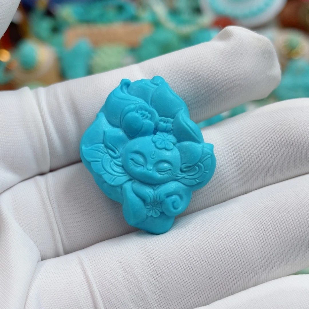 绿松石未镶嵌珠宝奇石