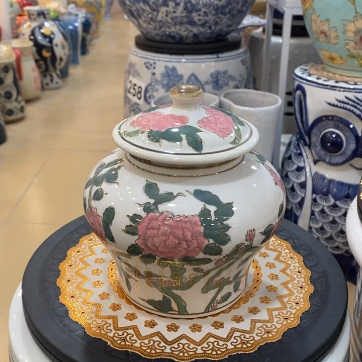 【闪购商品】摆件陶瓷将军罐摆件。。