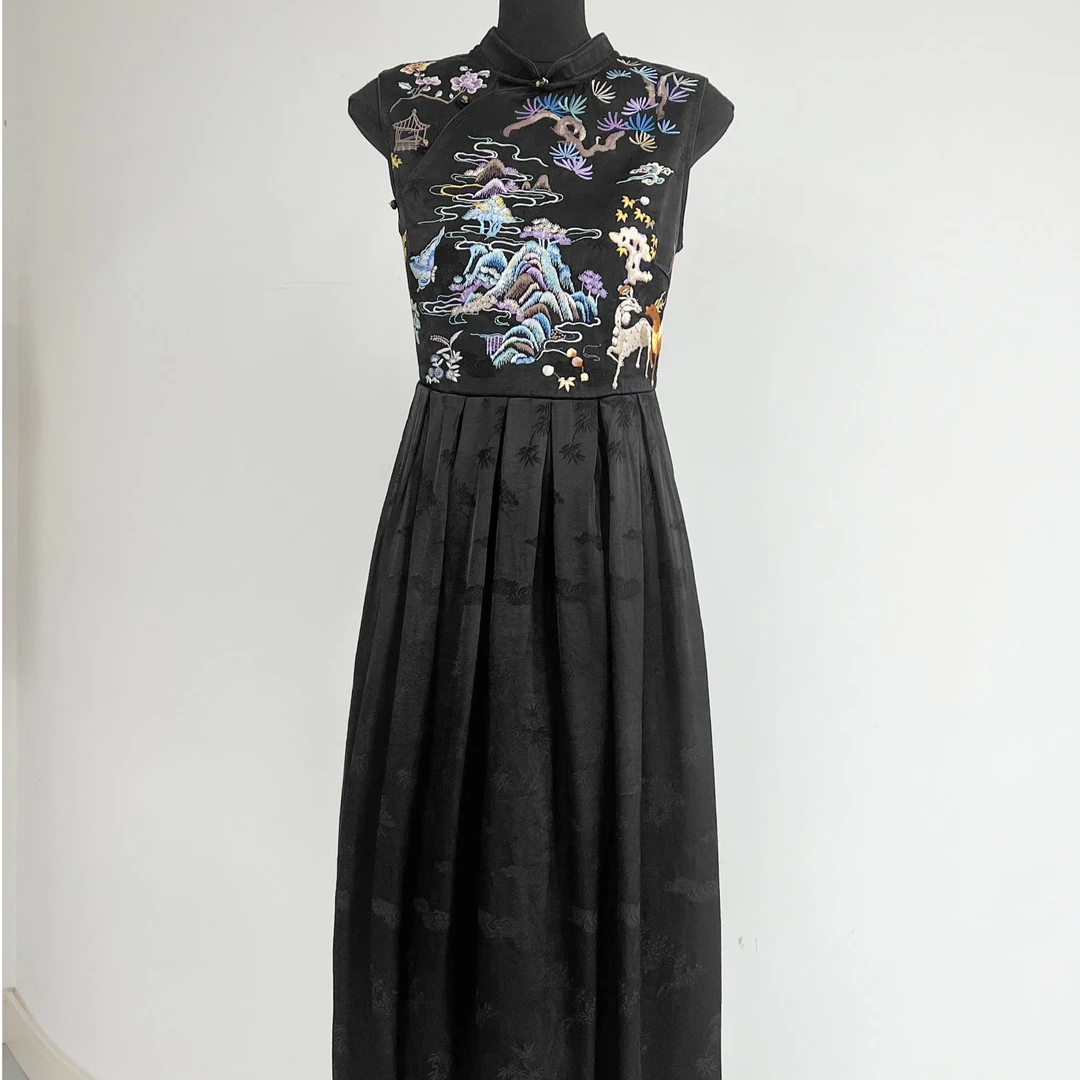 驷喜2025春季新款复古风刺绣新中式中长款百褶裙伞裙连衣裙241692