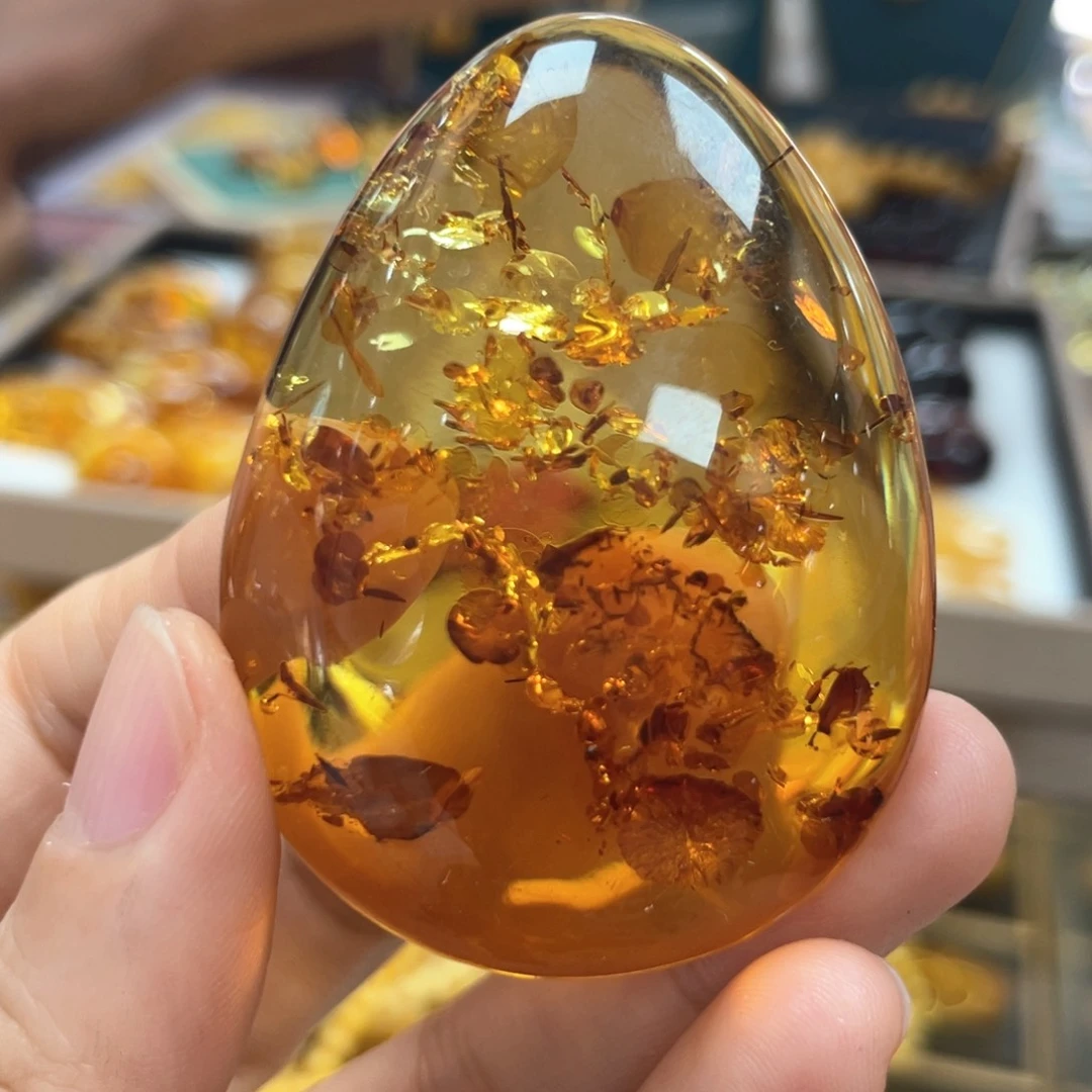 未镶嵌颈饰琥珀（花珀）