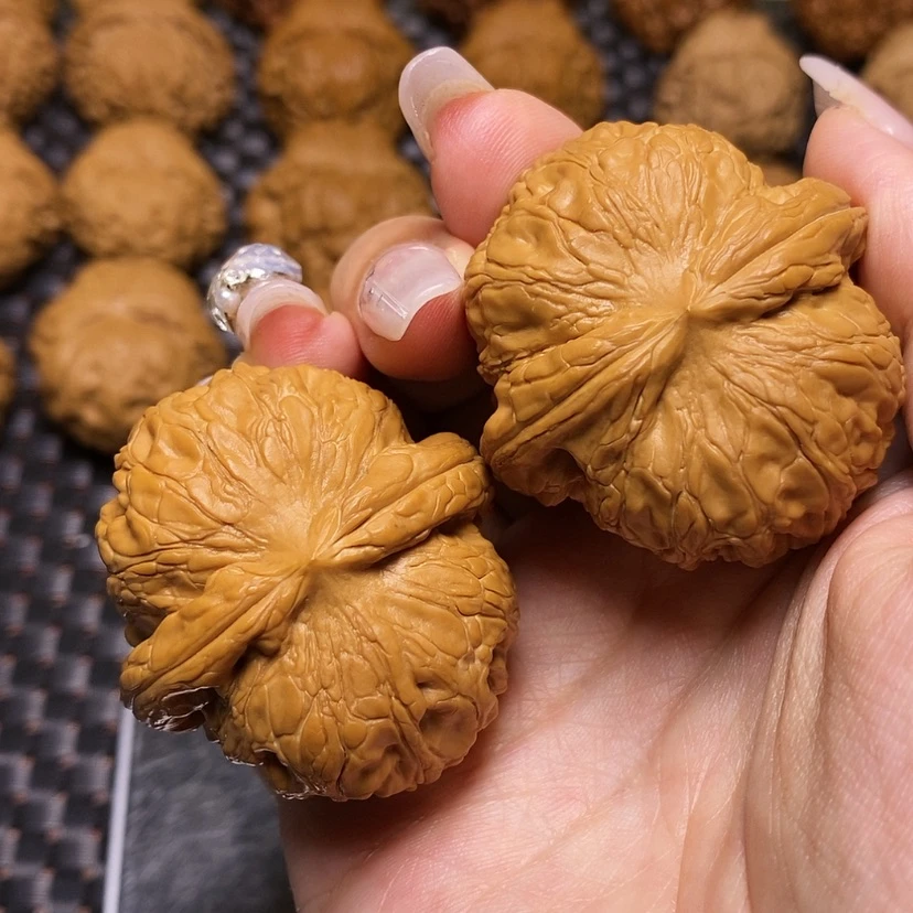 【闪购商品】文玩核桃吊坠元宝43.5