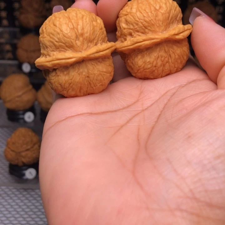 橄榄核吊坠51铁狮子头