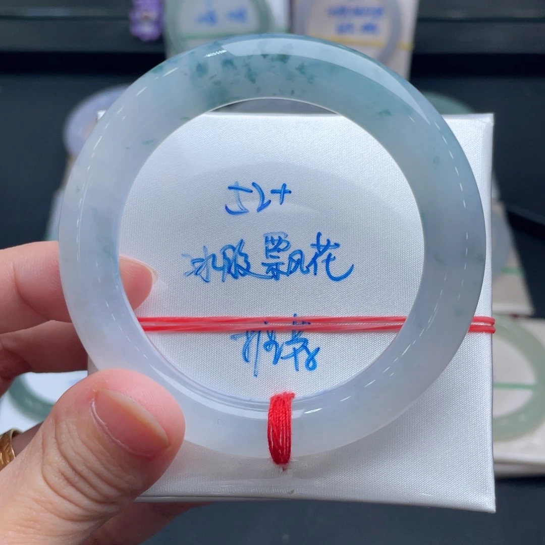 翡翠未镶嵌手镯翡翠手镯
