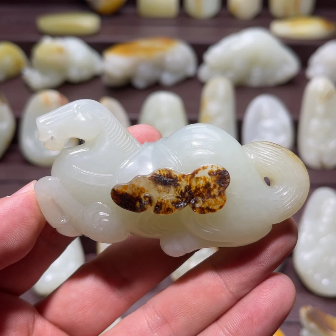 和田玉未镶嵌颈饰