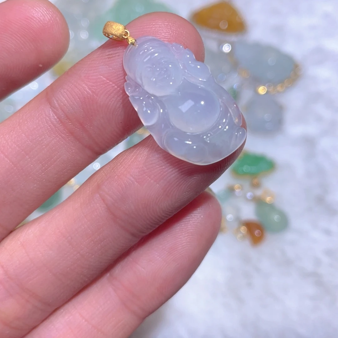 翡翠18K金镶嵌颈饰翡翠