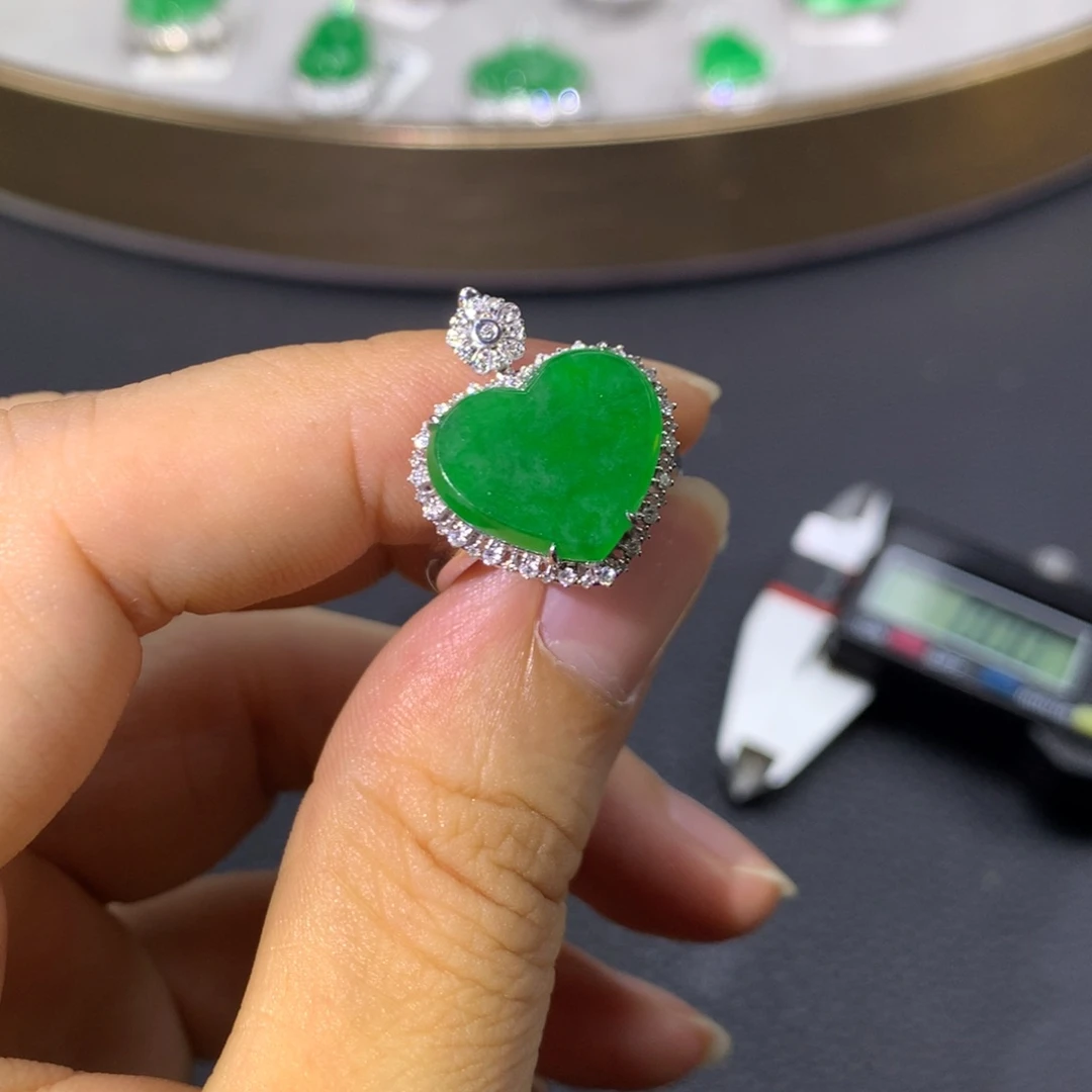 翡翠戒圈18K金镶嵌翡翠