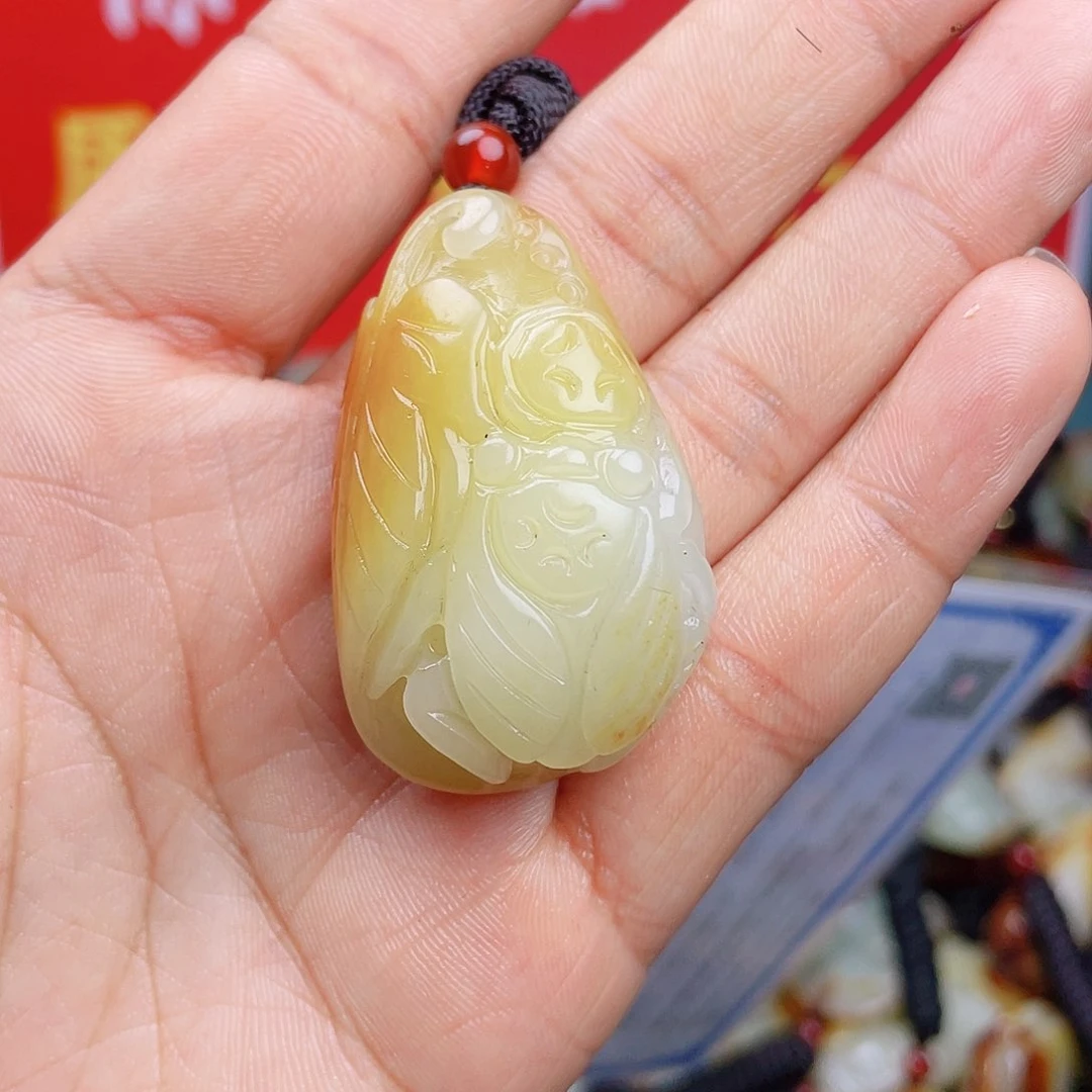 和田玉颈饰未镶嵌