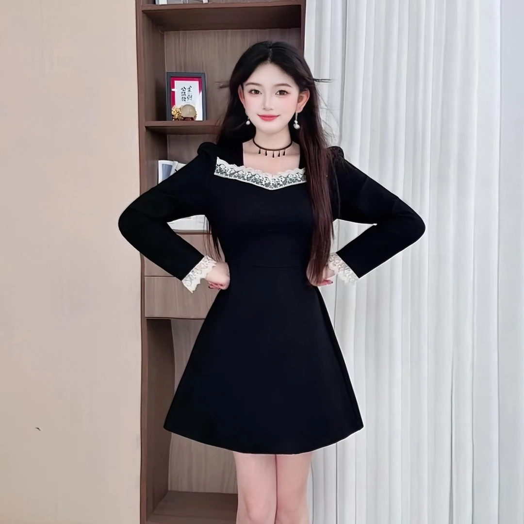3745大码女装连衣裙秋冬新款法式气质轻熟风名媛高腰显瘦小黑裙