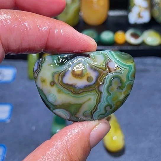 【闪购商品】玛瑙/玉髓未镶嵌珠宝奇石