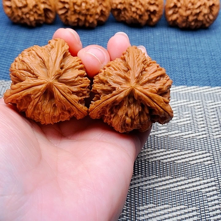 浪***花吊坠文玩核桃三棱