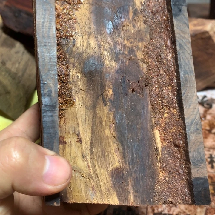 檀香紫檀（小叶紫檀）L****y印度小叶紫檀蟾蜍定制