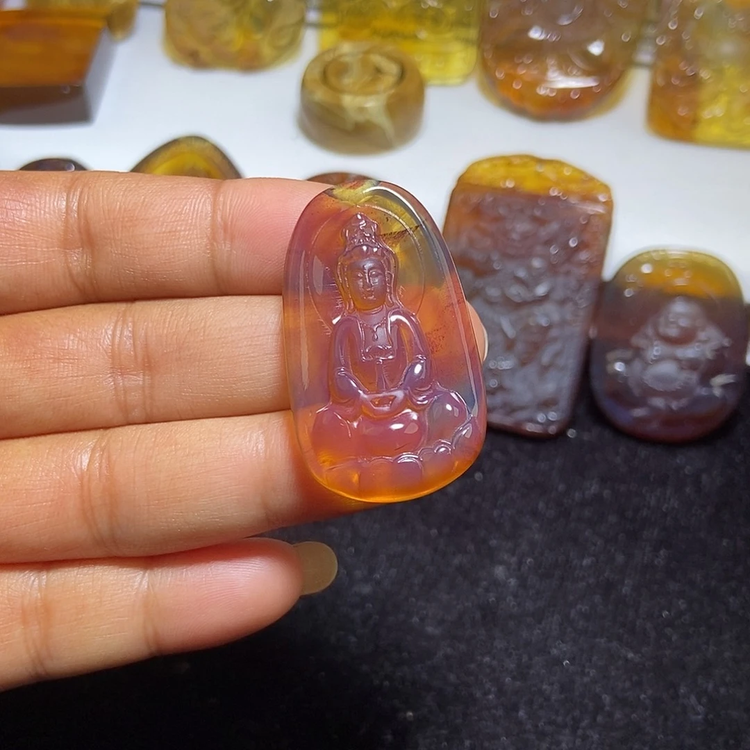 琥珀未镶嵌颈饰缅甸天然琥珀吊坠