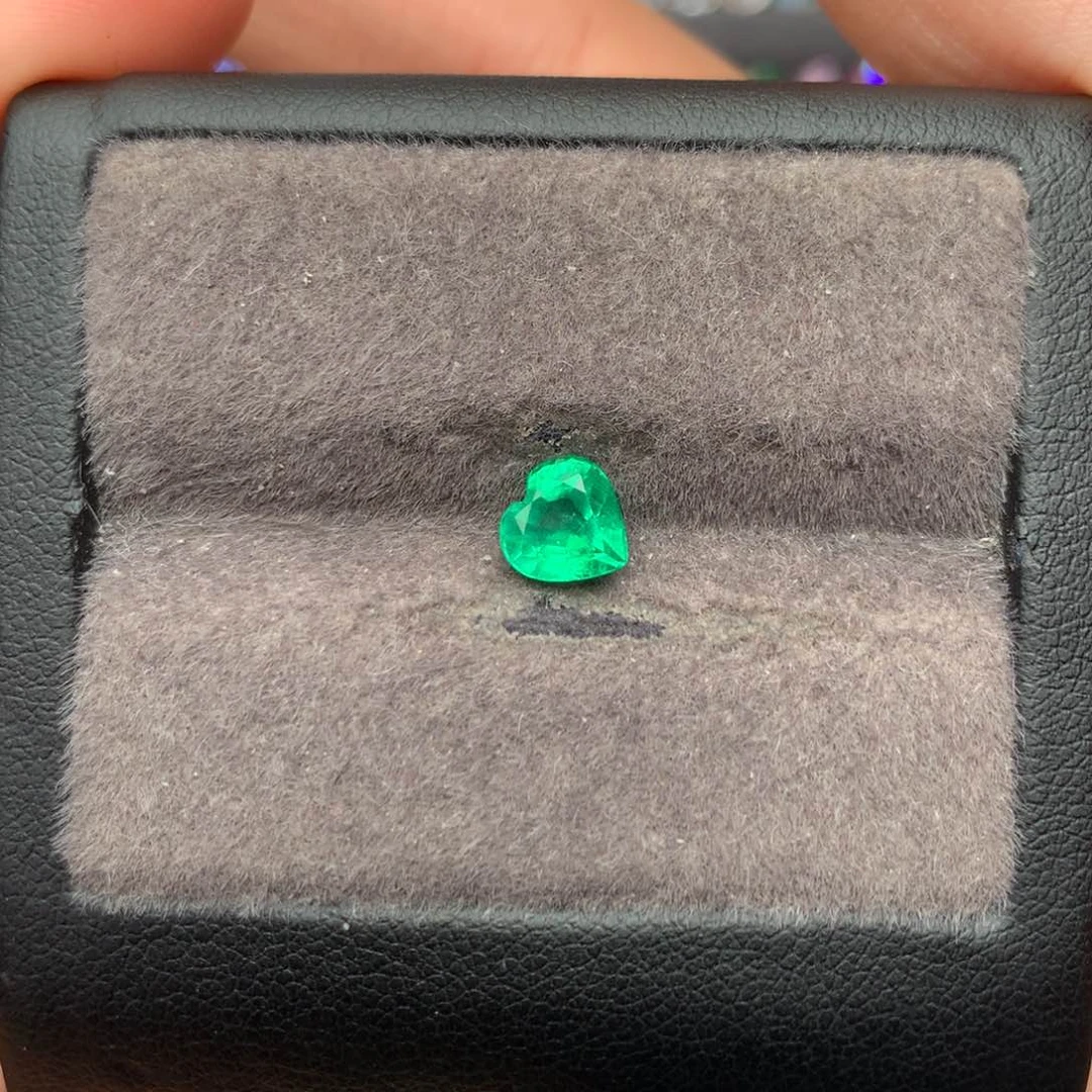 裸石祖母绿爱心祖母绿