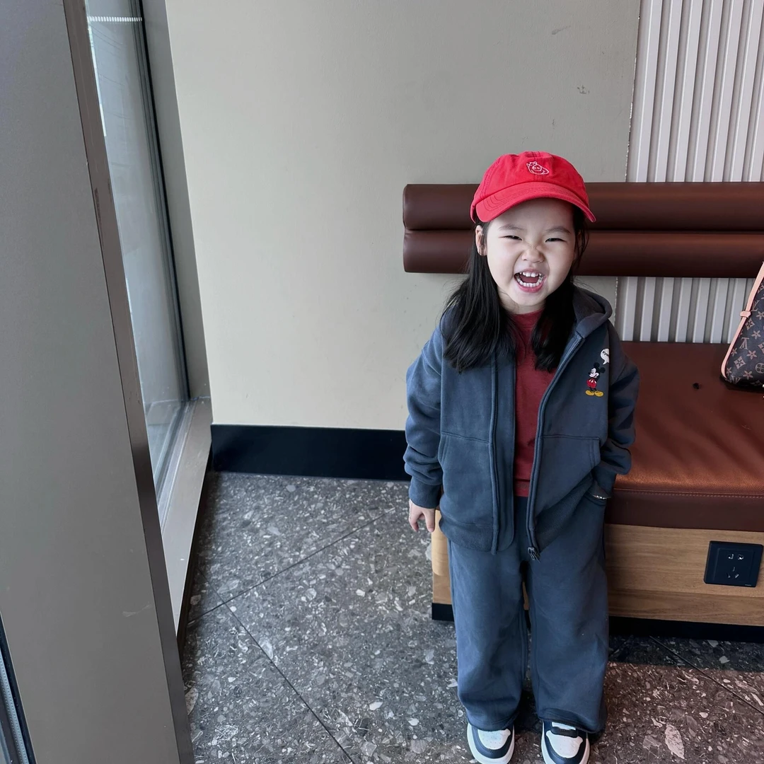 《现货》童装萌娃女童秋冬套装儿童洋气休闲卡通加绒卫衣外套裤子