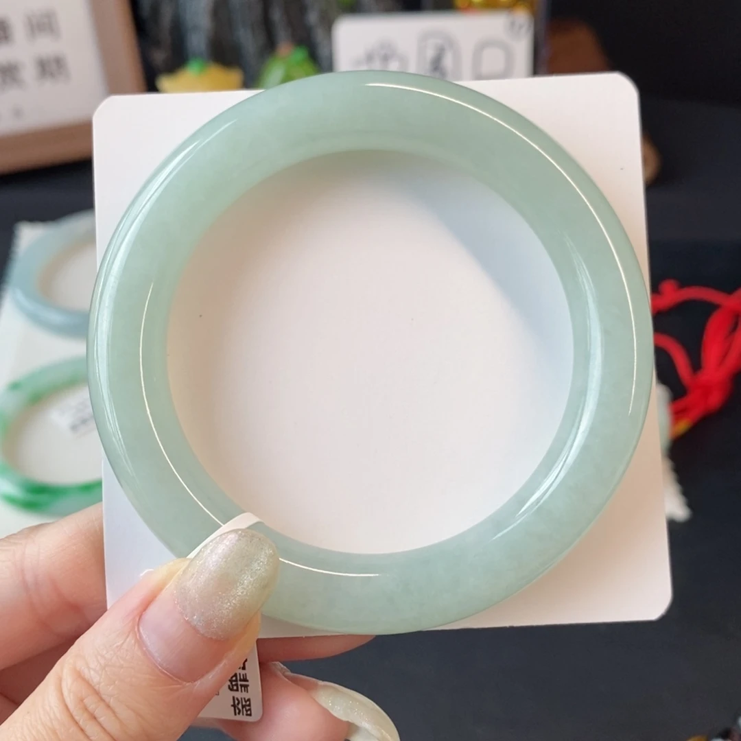 翡翠手镯未镶嵌甜果绿胖圆57