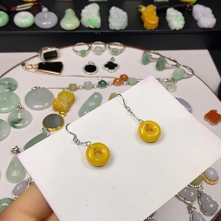 翡翠项链未镶嵌风**淡圈圈