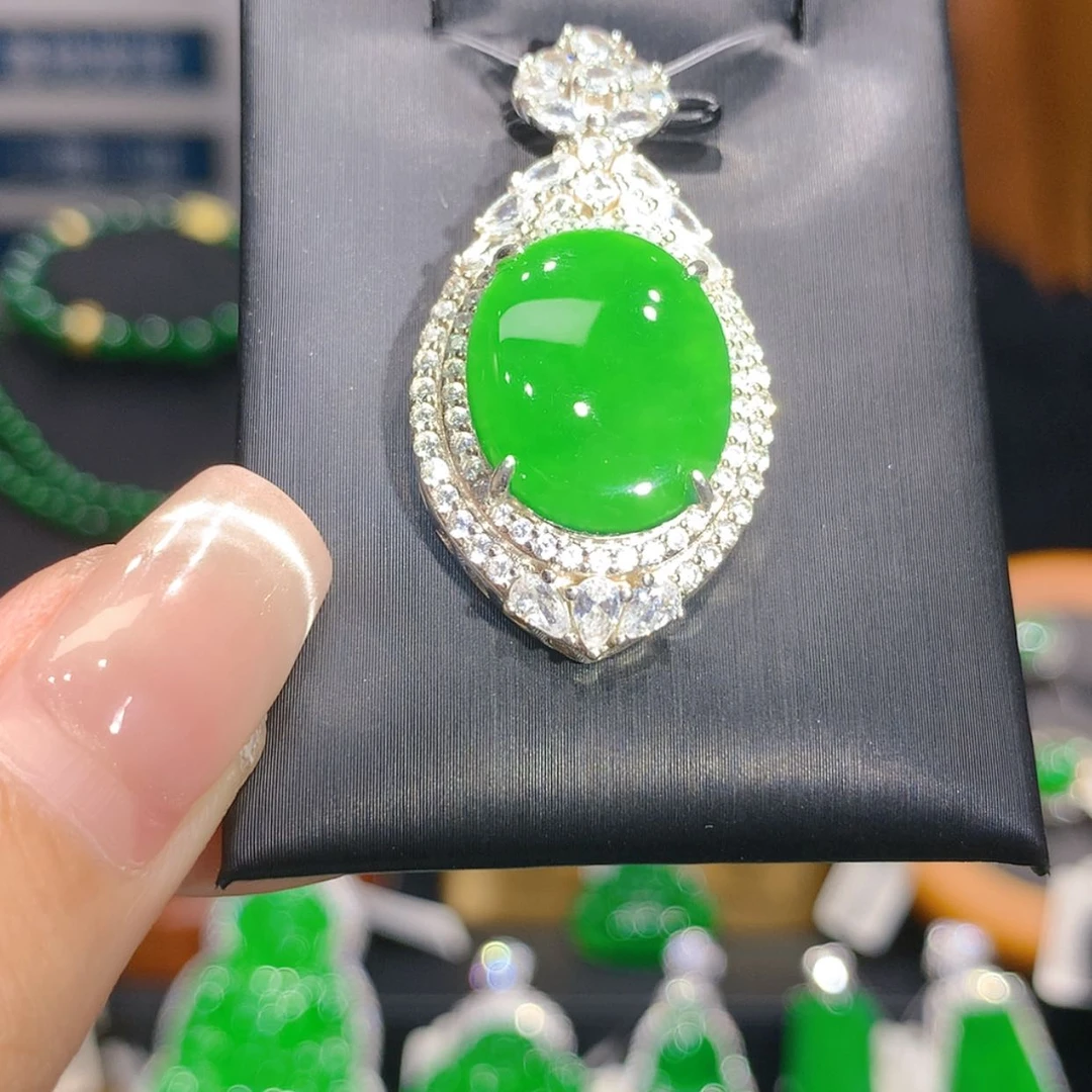 【闪购商品】颈饰银S925镶嵌翡翠6柒姐