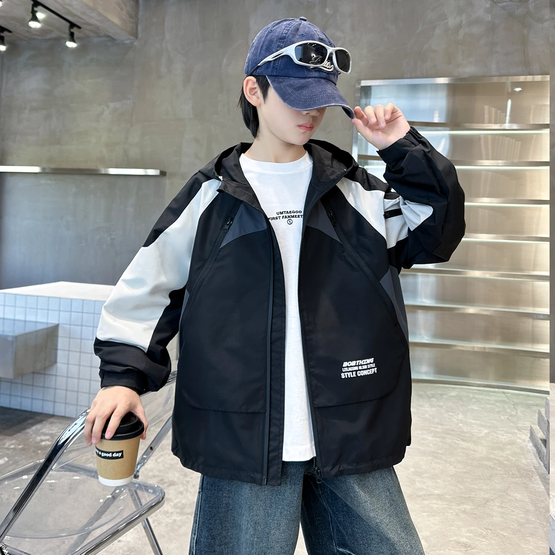 潮酷痞帅童装男童2025新款秋装冲锋衣外套中大童儿童秋款户外衣服