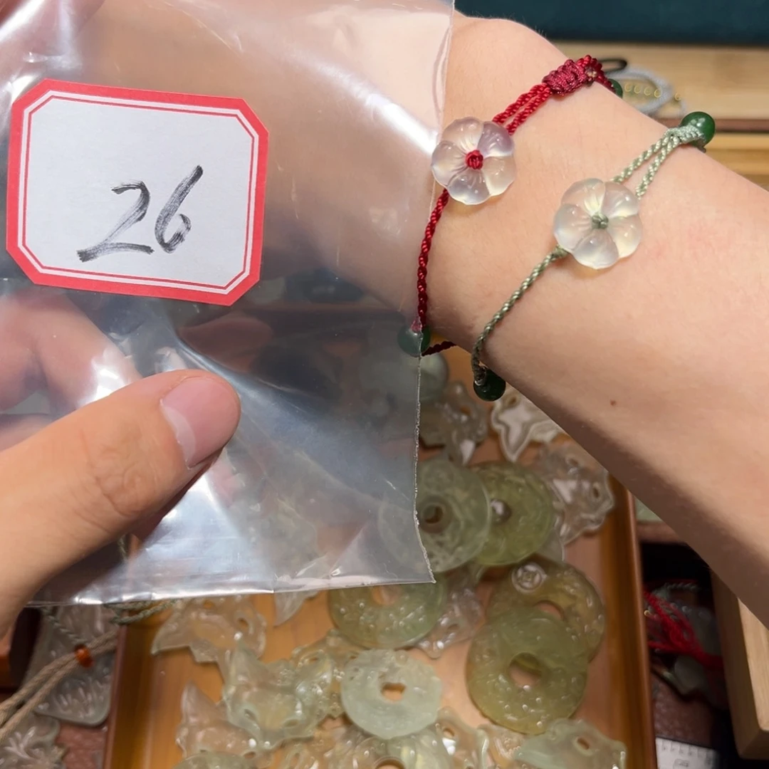 蛇纹石玉合金颈饰