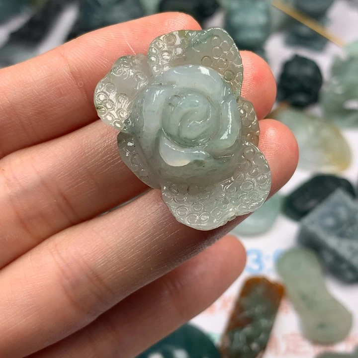 定制翡翠未镶嵌翡翠