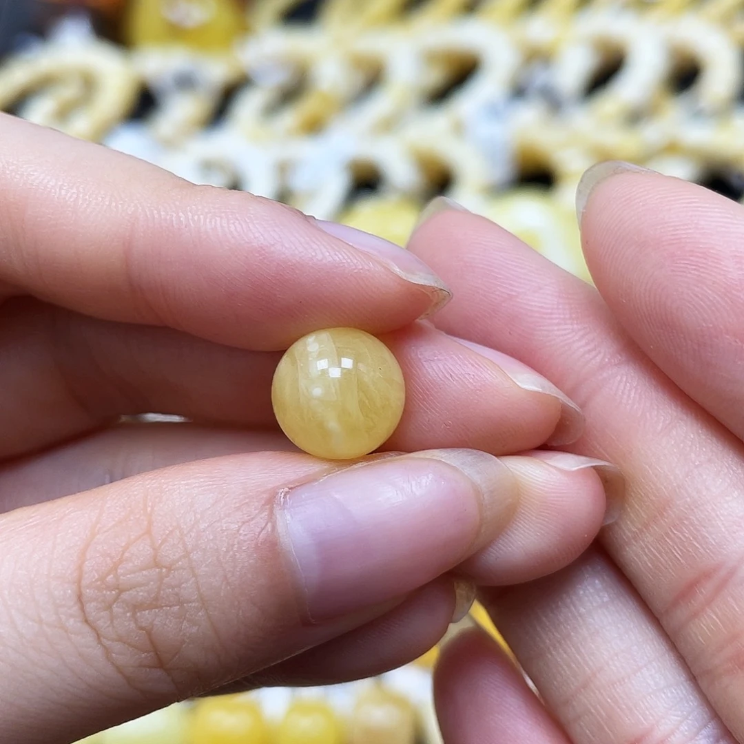 未镶嵌蜜蜡裸石圆珠10.6mm瑕