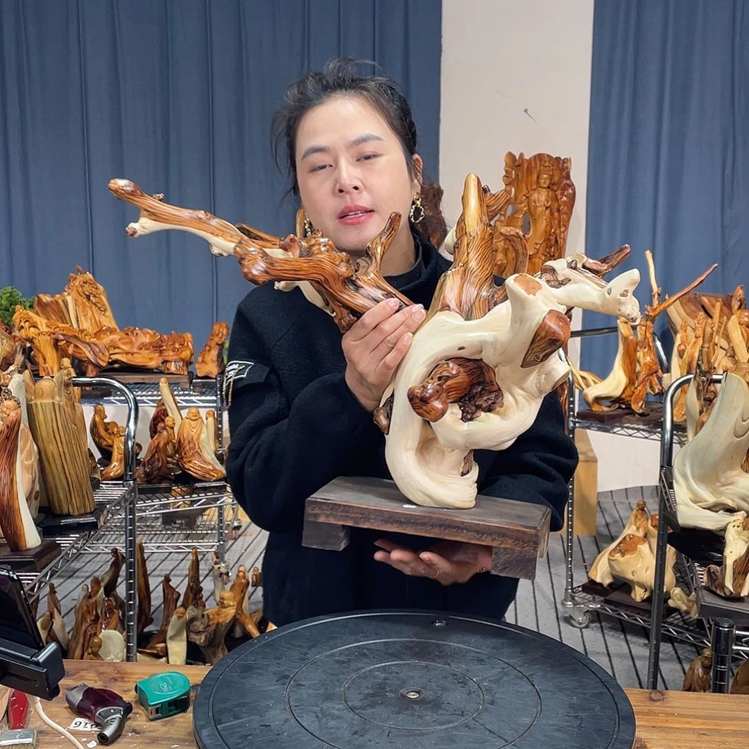 柏木（崖柏）随型艺术根雕