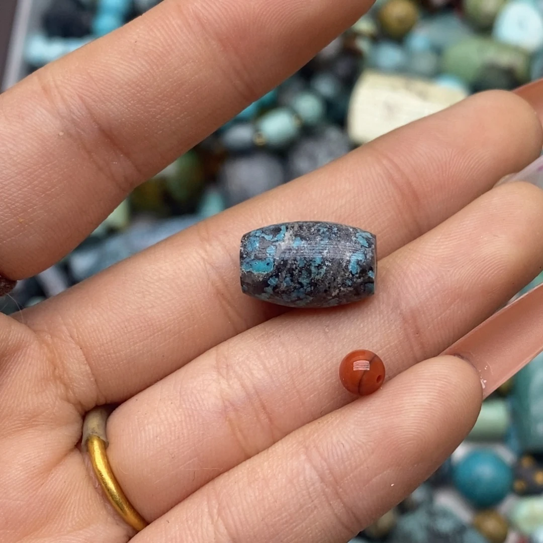 南红玛瑙未镶嵌珠宝奇石