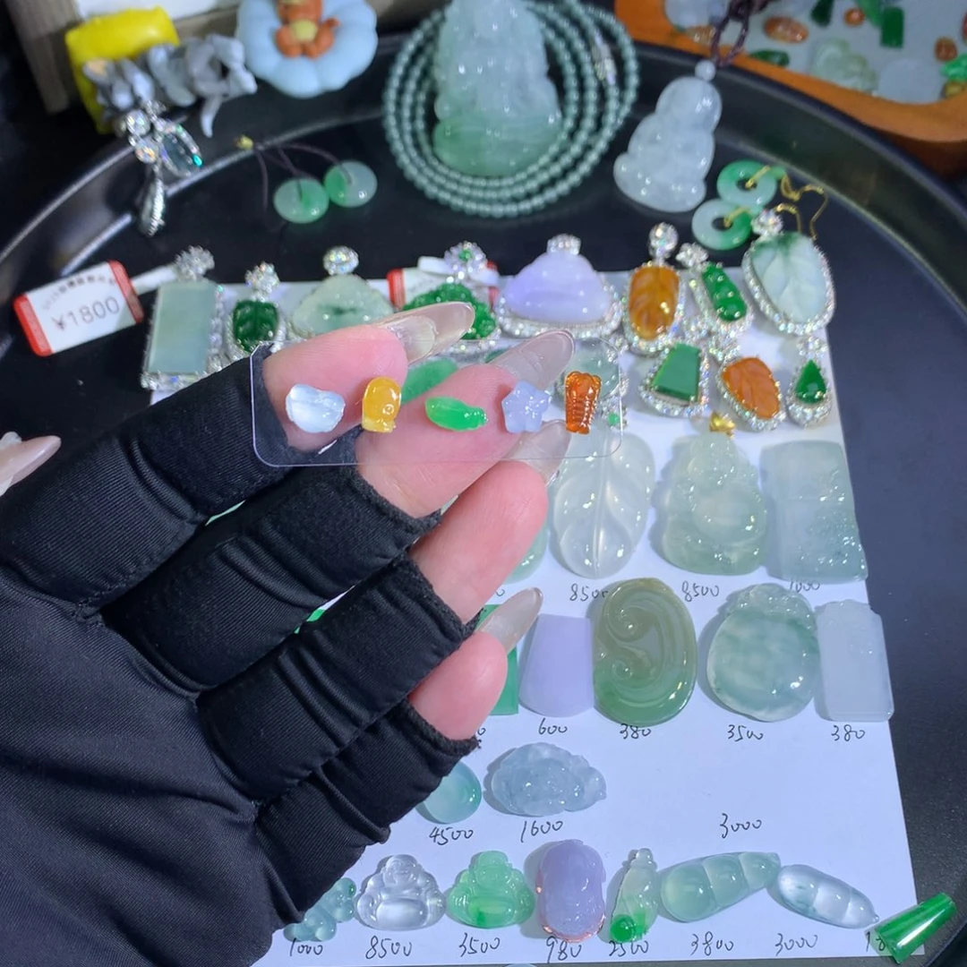 翡翠未镶嵌吊坠(不含链)海鲜套餐