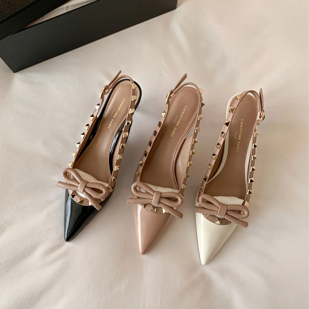 【年中钜惠】漆夜小甜猫~蝴蝶结柳钉高跟后空凉鞋女E4104042