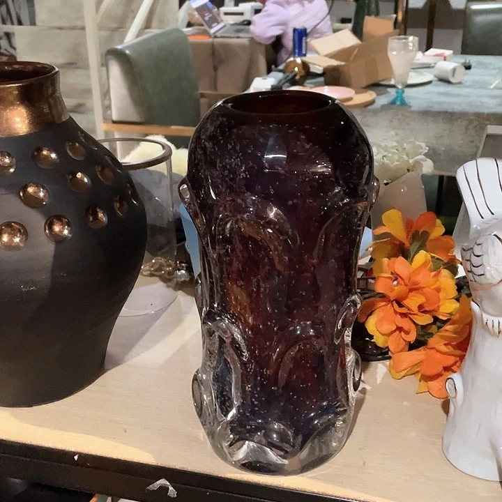 陶瓷花瓶，仿真绿植。