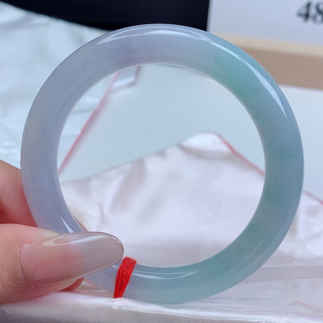 翡翠手镯未镶嵌51.7圈口