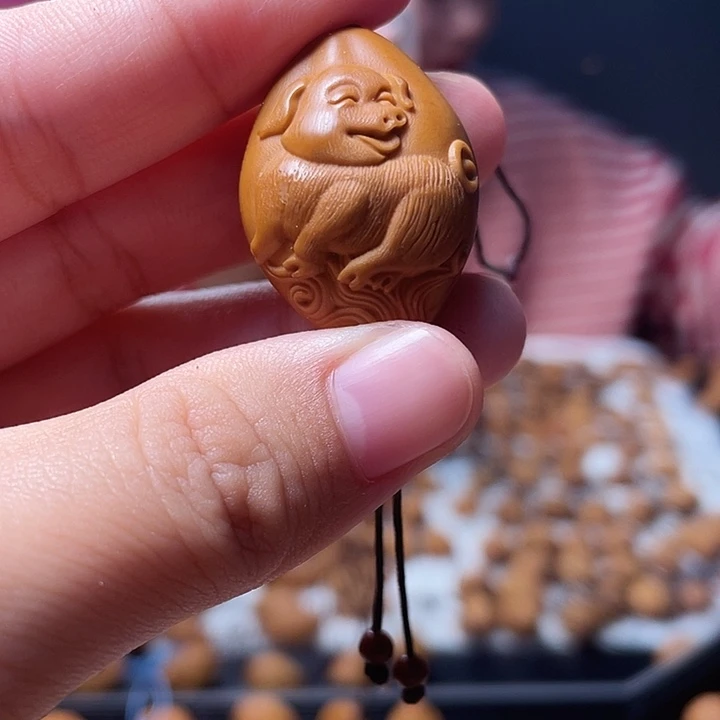 橄榄核吊坠橄榄球