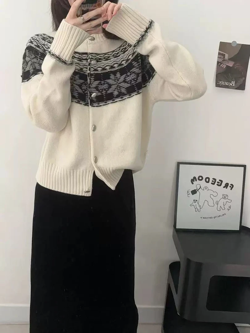 复古英伦 费尔岛提花撞色慵懒独特花纹圆领开衫8122