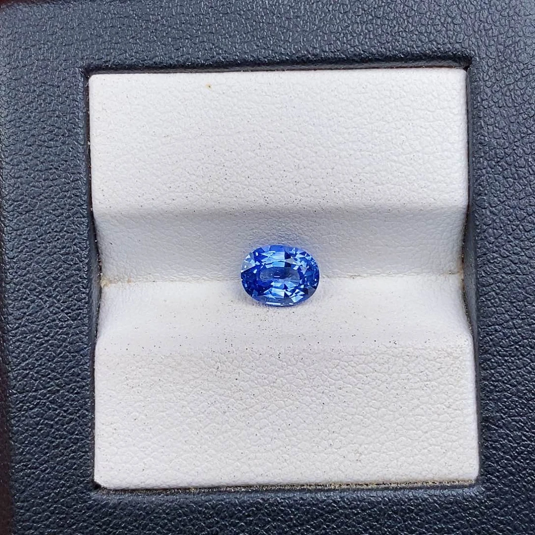 蓝宝石裸石1.3ct天然
