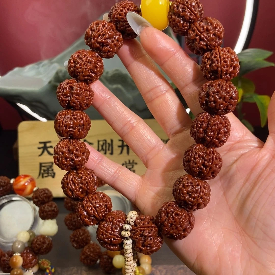 金刚菩提手串520手持。