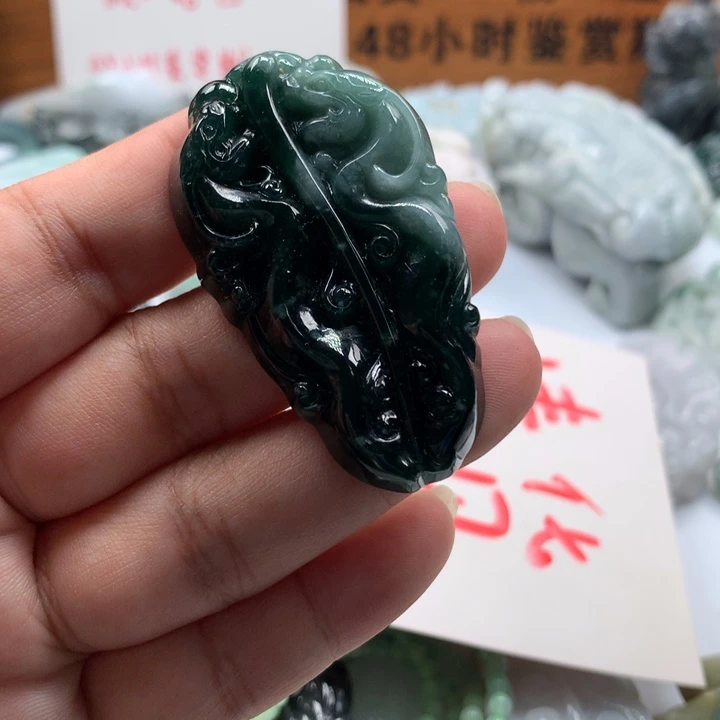 翡翠未镶嵌颈饰保真天然A货翡翠