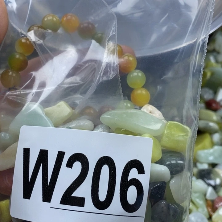 蛇纹石玉未镶嵌珠宝奇石