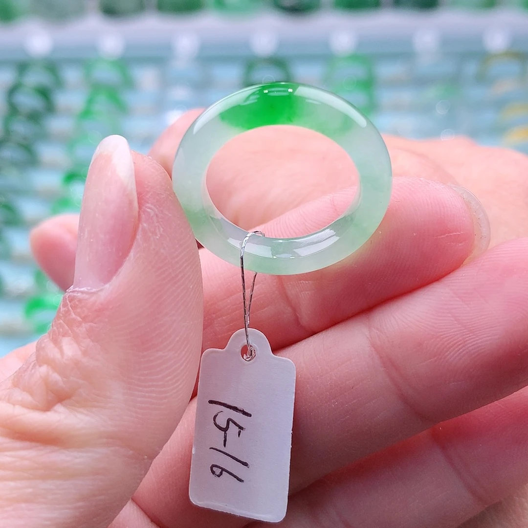 翡翠戒指未镶嵌A货缅甸翡翠