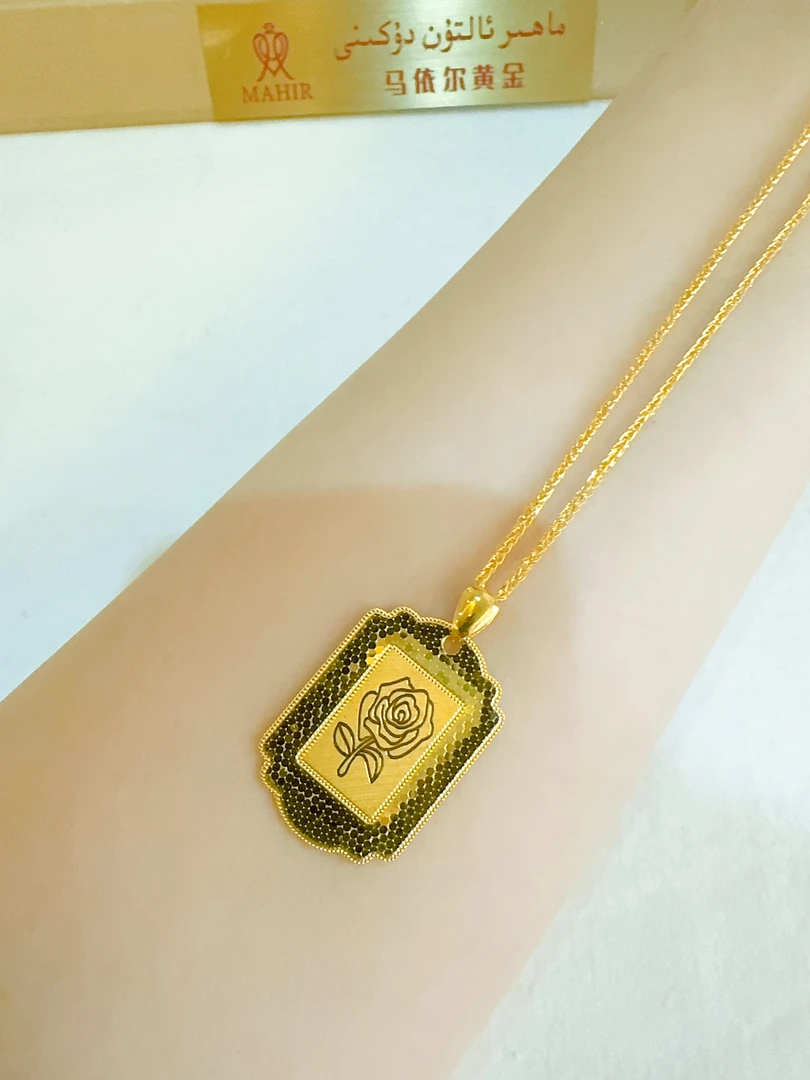 足金项链10.08克（800/克）49cm 长 （不含吊坠长）