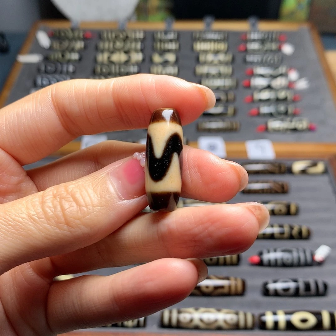 玛瑙/玉髓吊坠(赠链)未镶嵌苗*