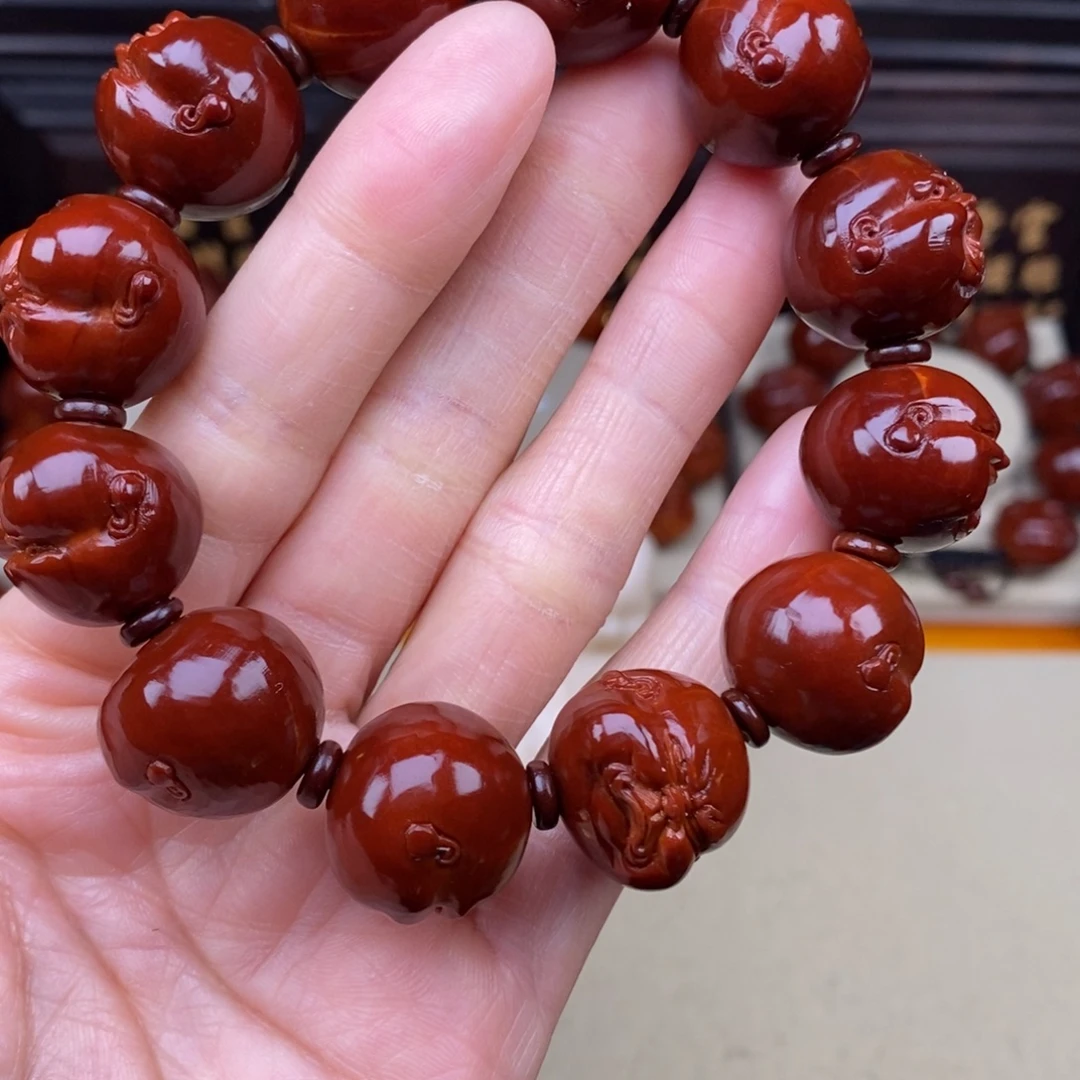 d***b橄榄核吊坠人生百态